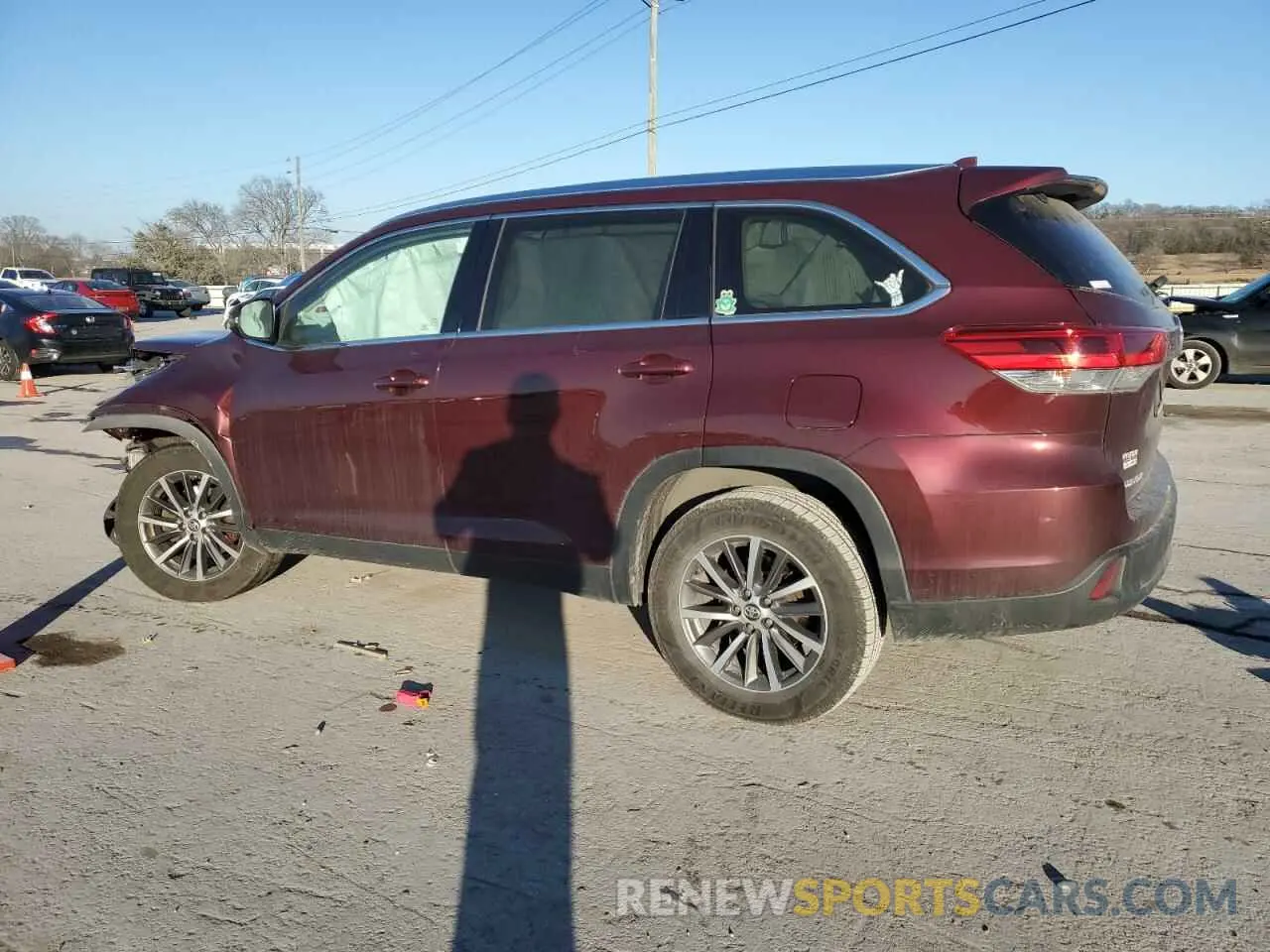 2 fotografías del automóvil dañado 5TDKZRFH7KS361631 TOYOTA HIGHLANDER 2019