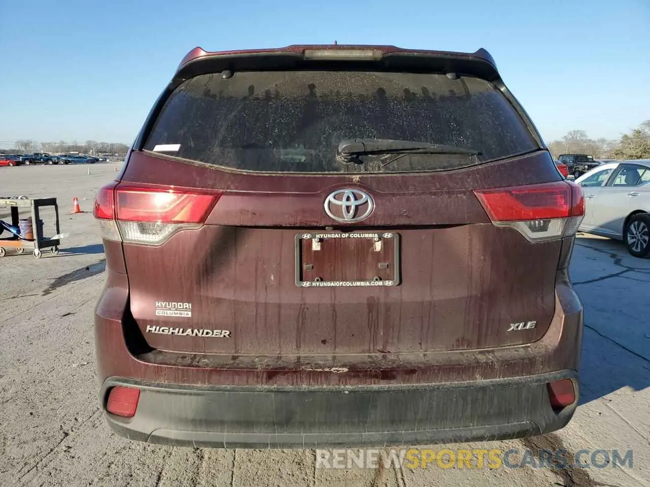 6 fotografías del automóvil dañado 5TDKZRFH7KS361631 TOYOTA HIGHLANDER 2019