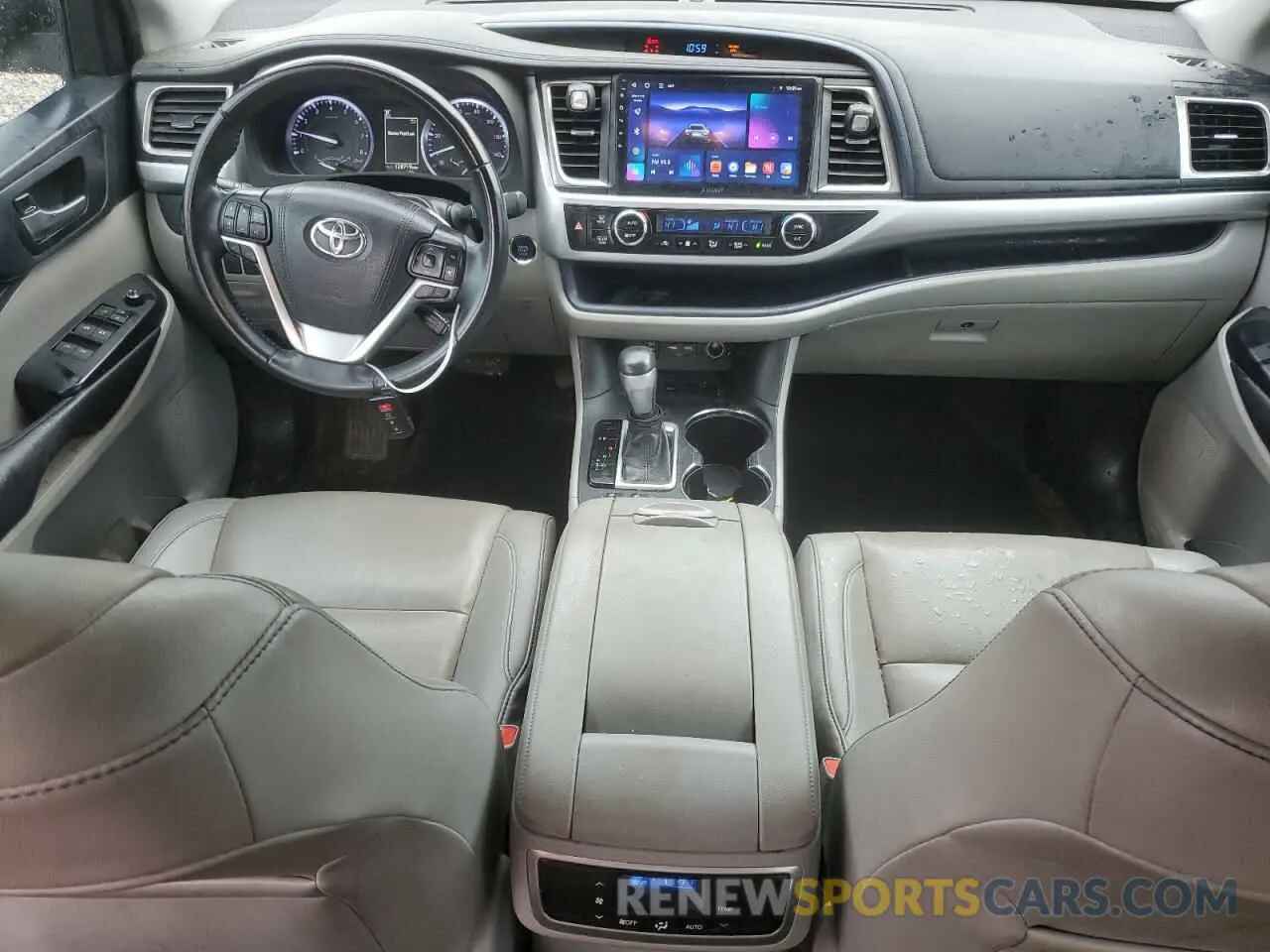 8 fotografías del automóvil dañado 5TDKZRFH7KS551378 TOYOTA HIGHLANDER 2019