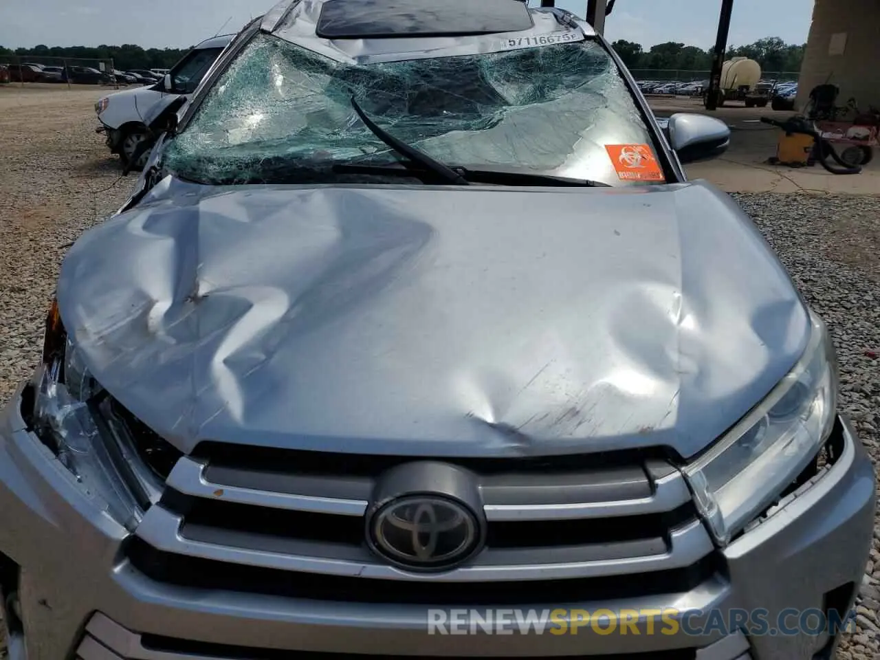 12 fotografías del automóvil dañado 5TDKZRFH7KS559853 TOYOTA HIGHLANDER 2019
