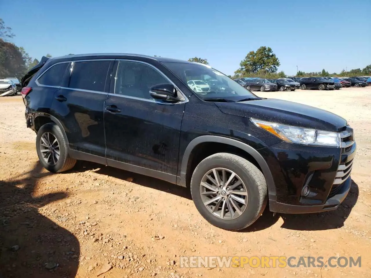 4 fotografías del automóvil dañado 5TDKZRFH7KS568830 TOYOTA HIGHLANDER 2019