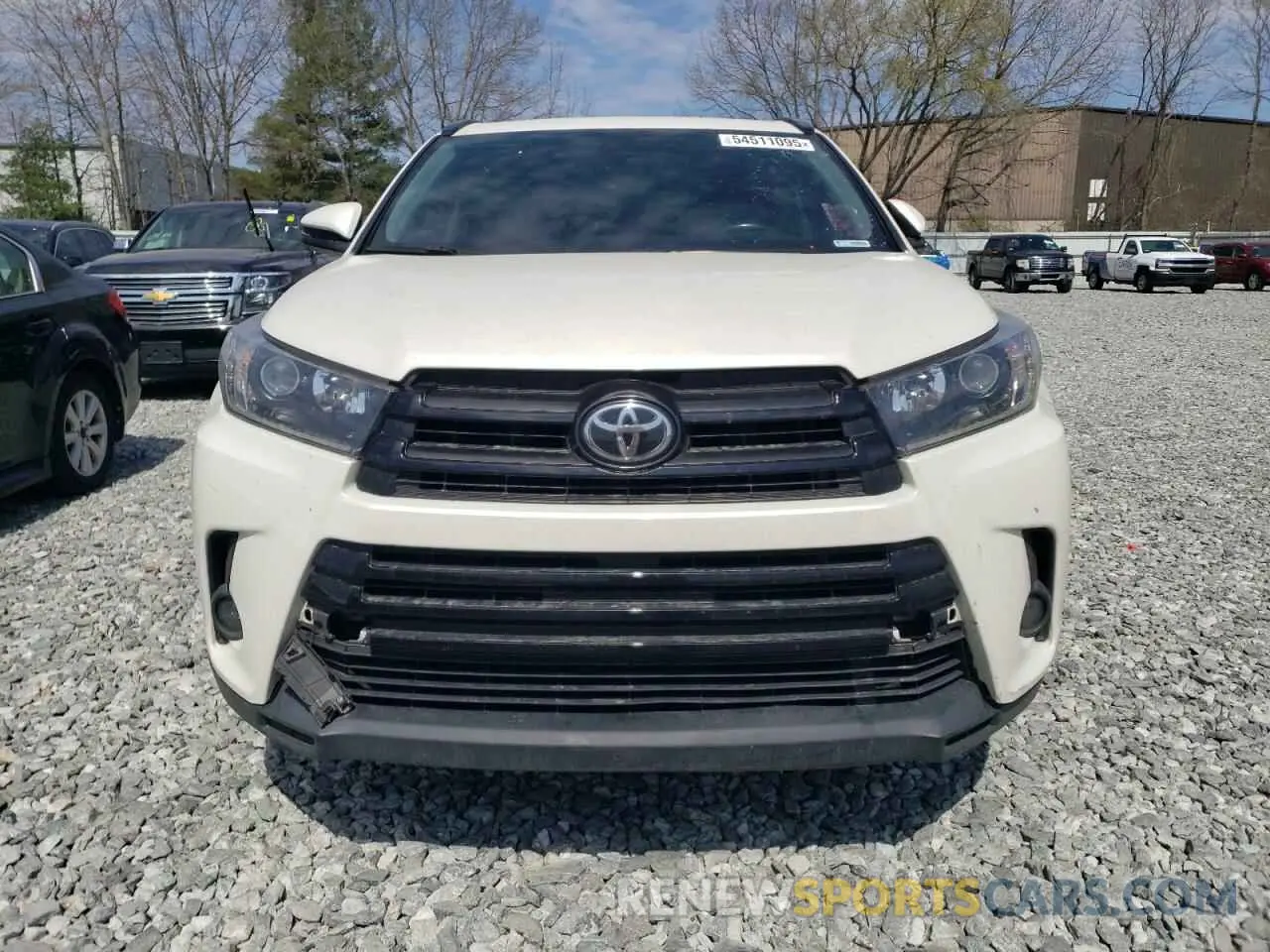 5 fotografías del automóvil dañado 5TDKZRFH7KS575003 TOYOTA HIGHLANDER 2019