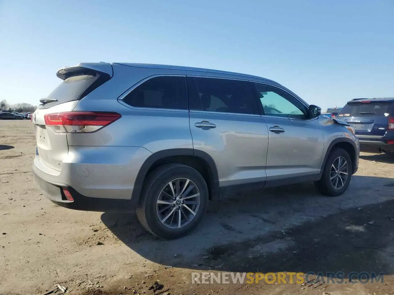 3 fotografías del automóvil dañado 5TDKZRFH8KS308016 TOYOTA HIGHLANDER 2019
