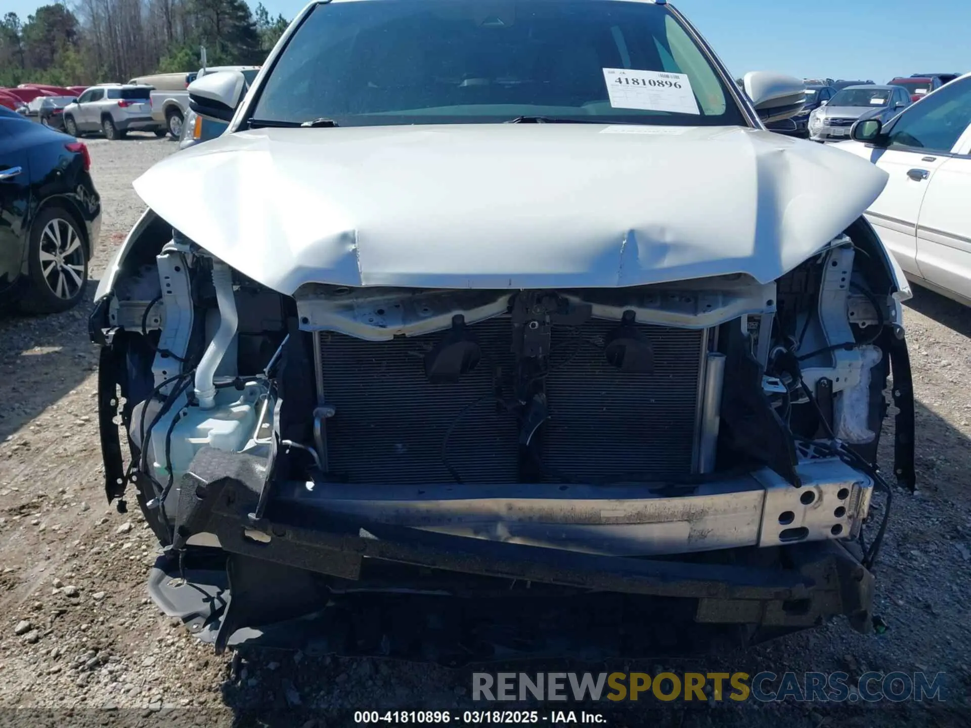 13 fotografías del automóvil dañado 5TDKZRFH8KS309666 TOYOTA HIGHLANDER 2019