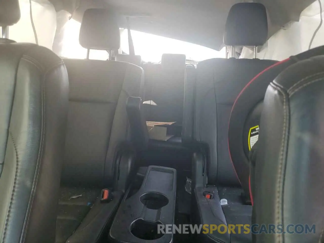 10 fotografías del automóvil dañado 5TDKZRFH8KS311868 TOYOTA HIGHLANDER 2019
