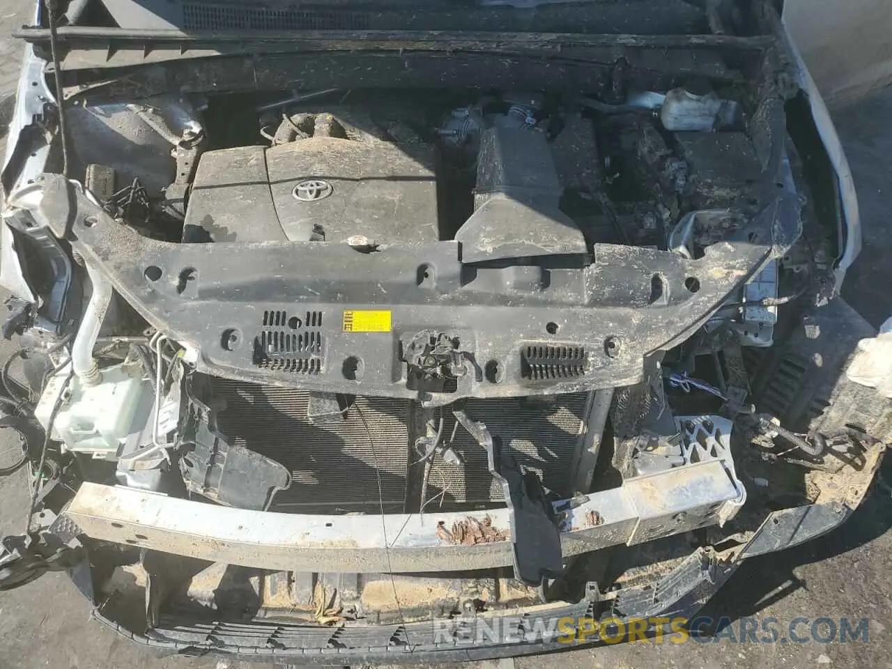 12 fotografías del automóvil dañado 5TDKZRFH8KS311868 TOYOTA HIGHLANDER 2019