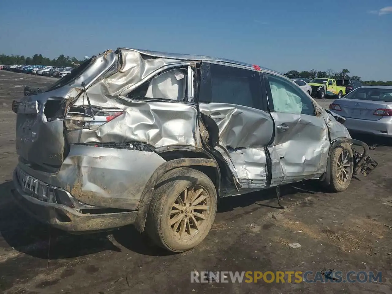 3 fotografías del automóvil dañado 5TDKZRFH8KS311868 TOYOTA HIGHLANDER 2019