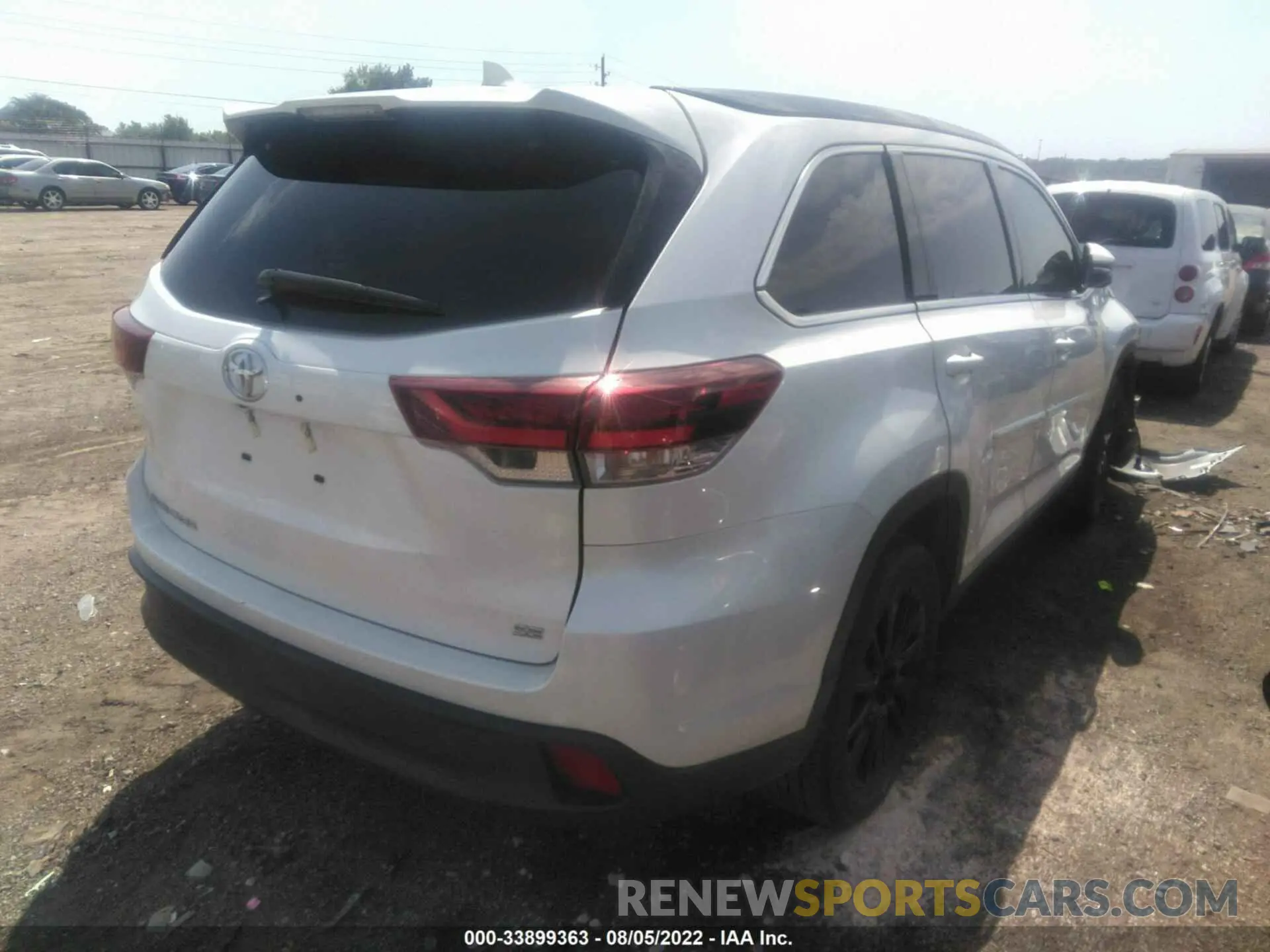 4 fotografías del automóvil dañado 5TDKZRFH8KS348936 TOYOTA HIGHLANDER 2019