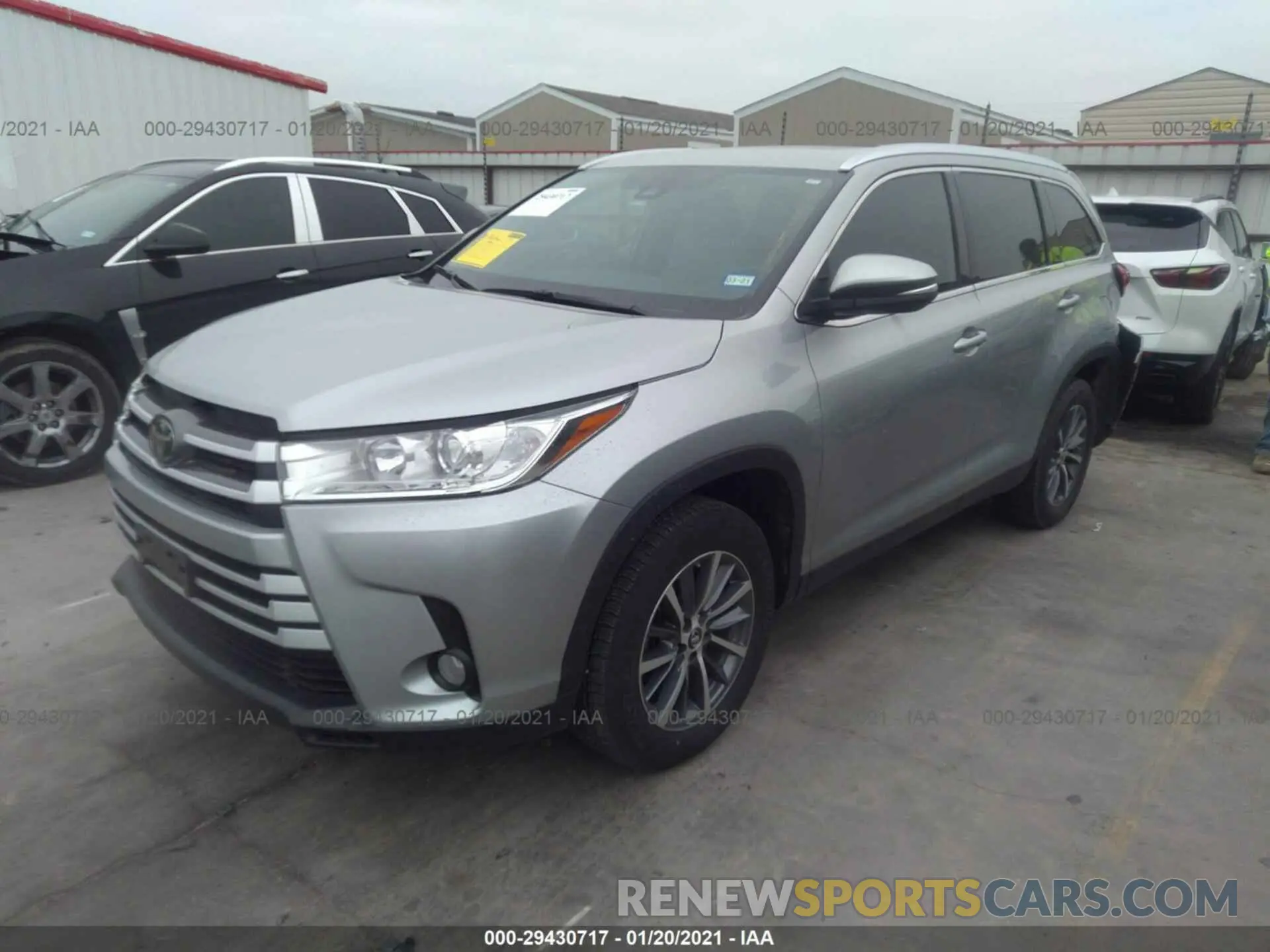2 fotografías del automóvil dañado 5TDKZRFH8KS562390 TOYOTA HIGHLANDER 2019