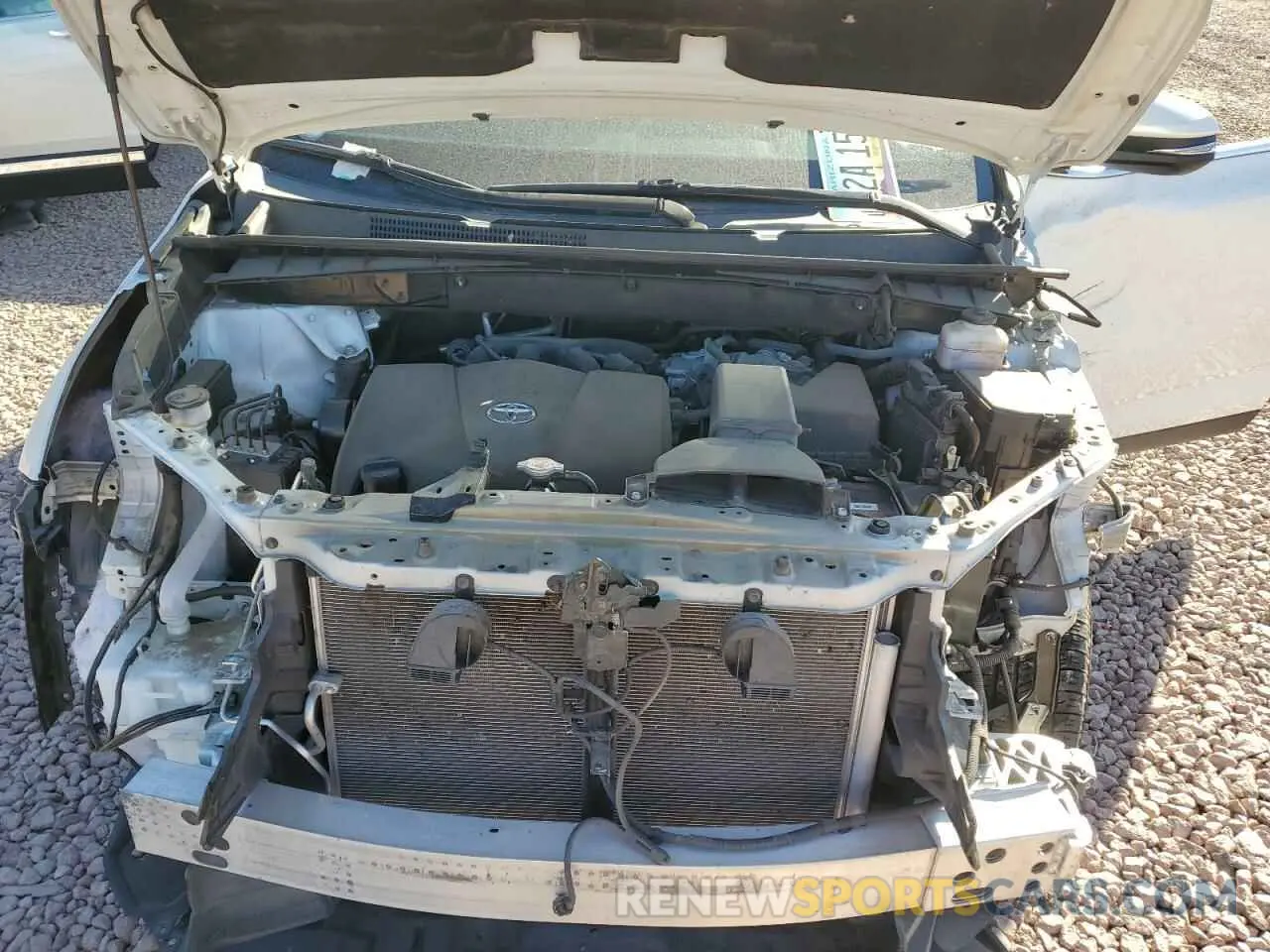 12 fotografías del automóvil dañado 5TDKZRFH8KS567928 TOYOTA HIGHLANDER 2019