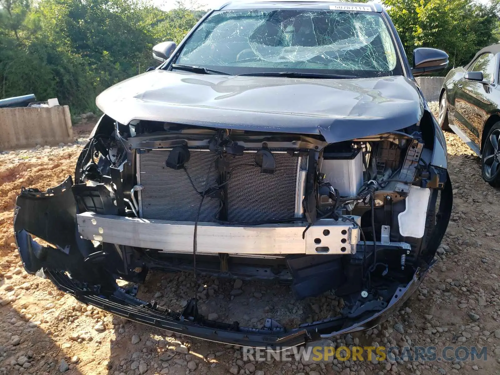 9 fotografías del automóvil dañado 5TDKZRFH8KS570490 TOYOTA HIGHLANDER 2019