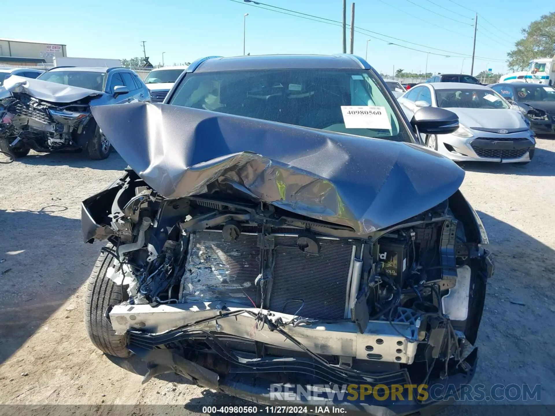 11 fotografías del automóvil dañado 5TDKZRFH8KS574460 TOYOTA HIGHLANDER 2019