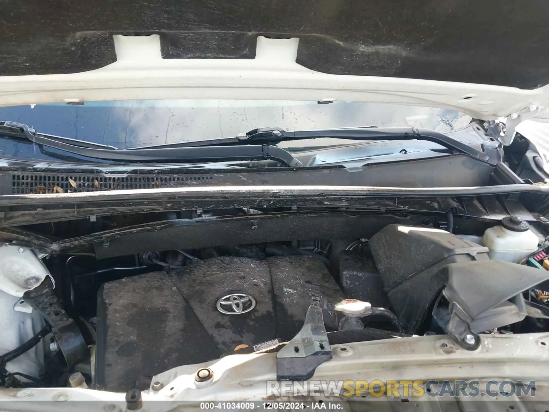 10 fotografías del automóvil dañado 5TDKZRFH9KS318845 TOYOTA HIGHLANDER 2019