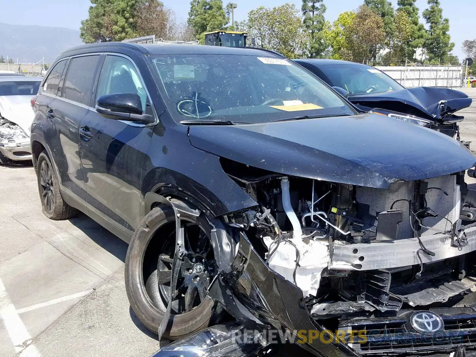 1 fotografías del automóvil dañado 5TDKZRFH9KS340344 TOYOTA HIGHLANDER 2019