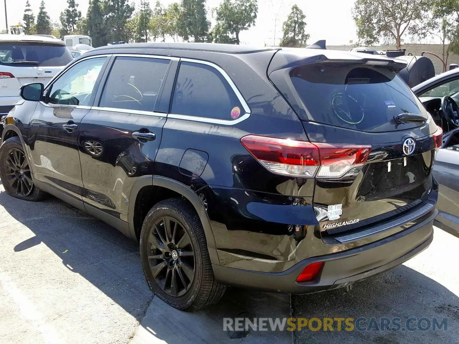 3 fotografías del automóvil dañado 5TDKZRFH9KS340344 TOYOTA HIGHLANDER 2019