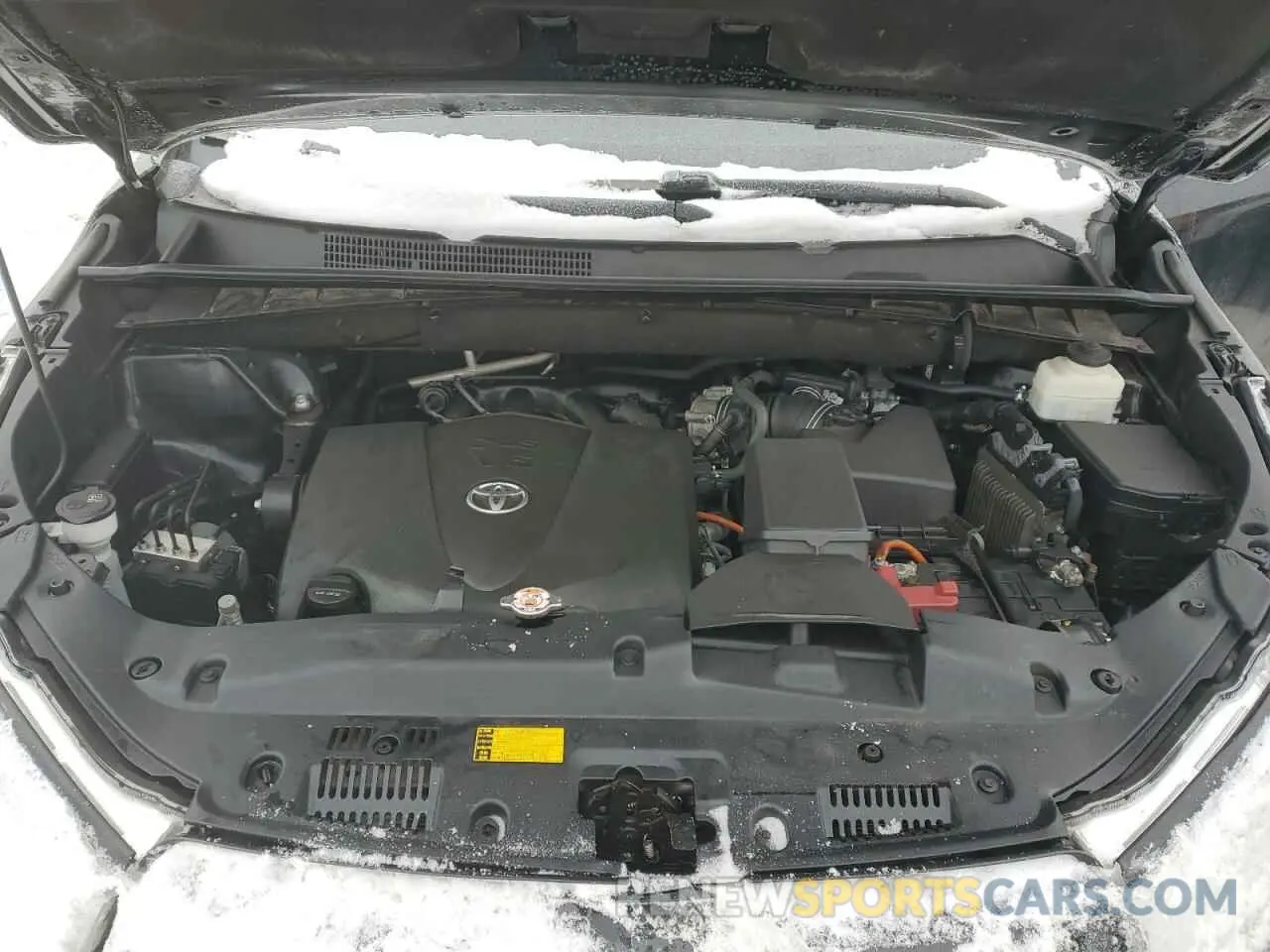 14 fotografías del automóvil dañado 5TDKZRFH9KS560034 TOYOTA HIGHLANDER 2019