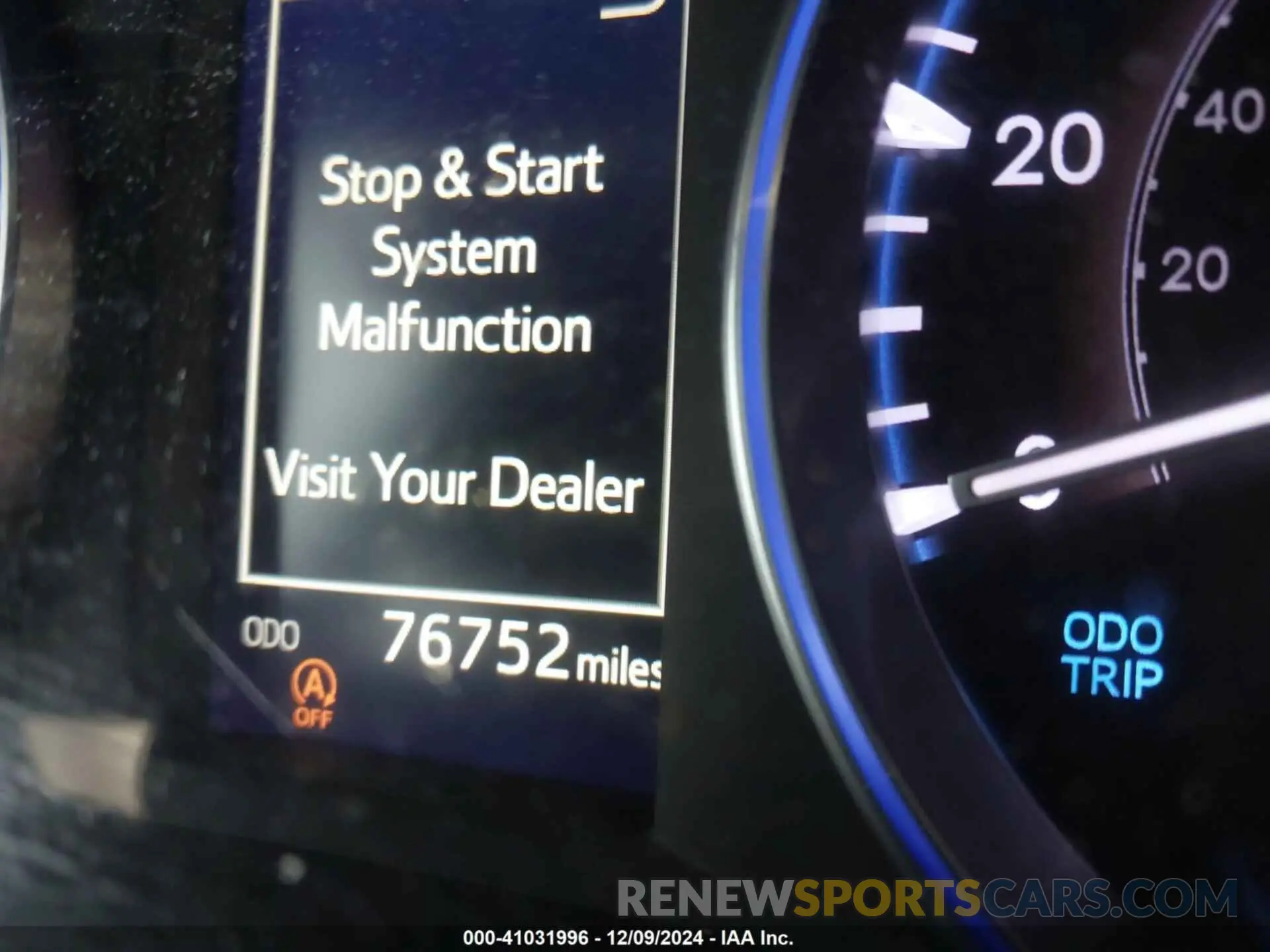 15 fotografías del automóvil dañado 5TDKZRFH9KS566223 TOYOTA HIGHLANDER 2019