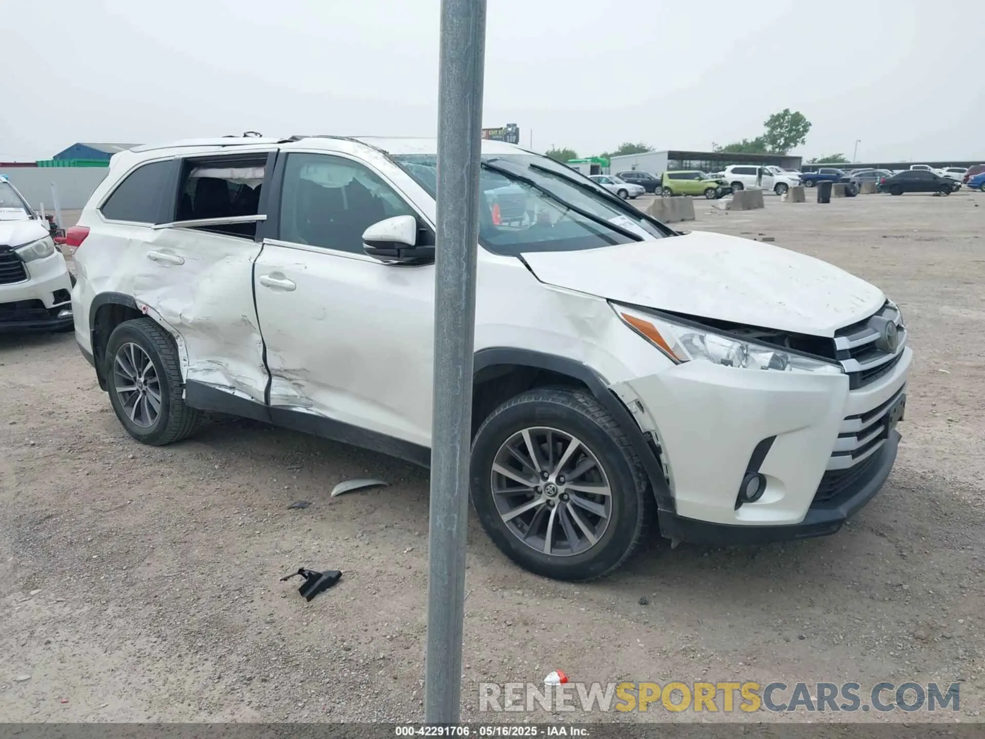 1 fotografías del automóvil dañado 5TDKZRFHXKS320278 TOYOTA HIGHLANDER 2019