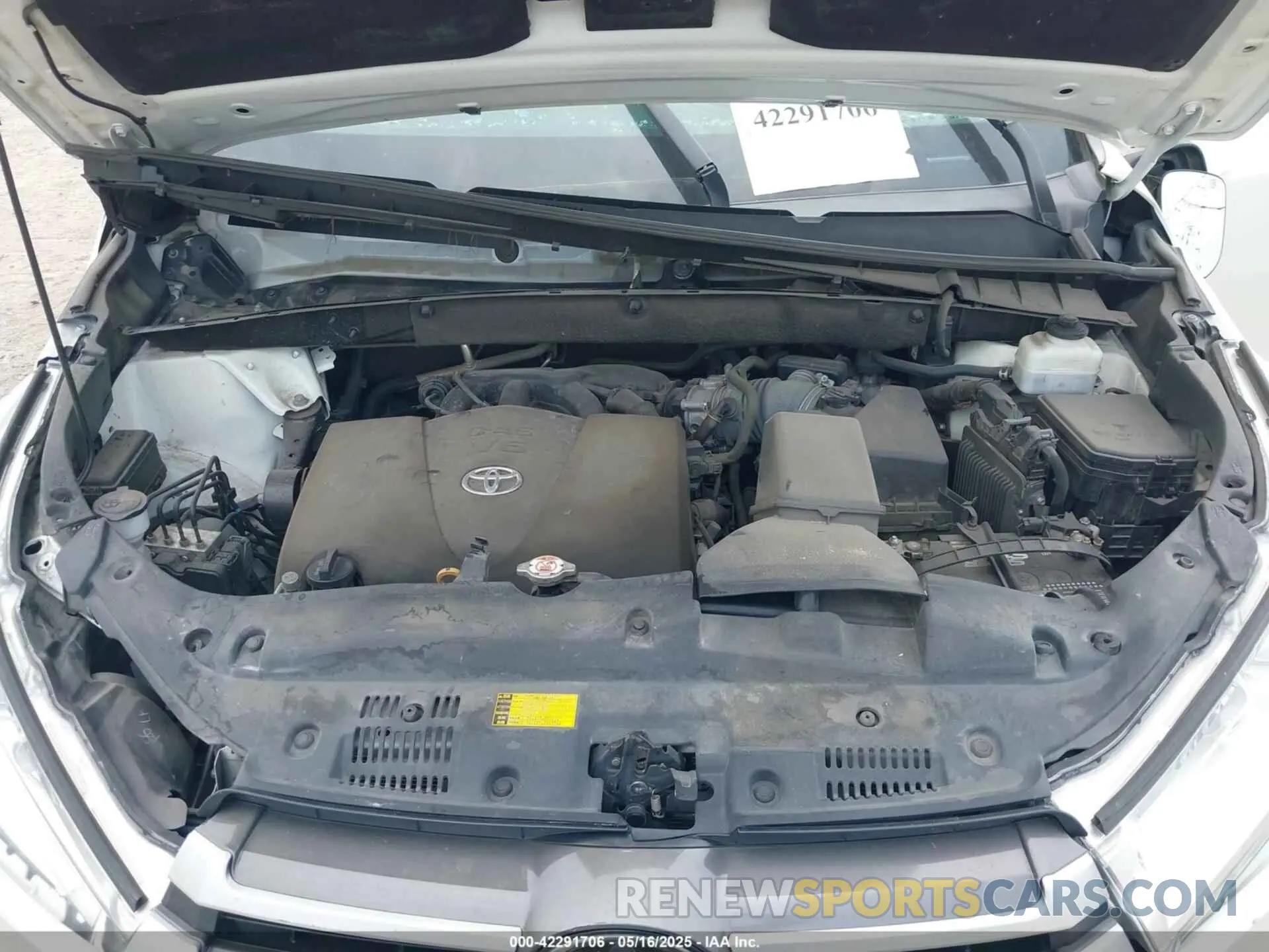 10 fotografías del automóvil dañado 5TDKZRFHXKS320278 TOYOTA HIGHLANDER 2019