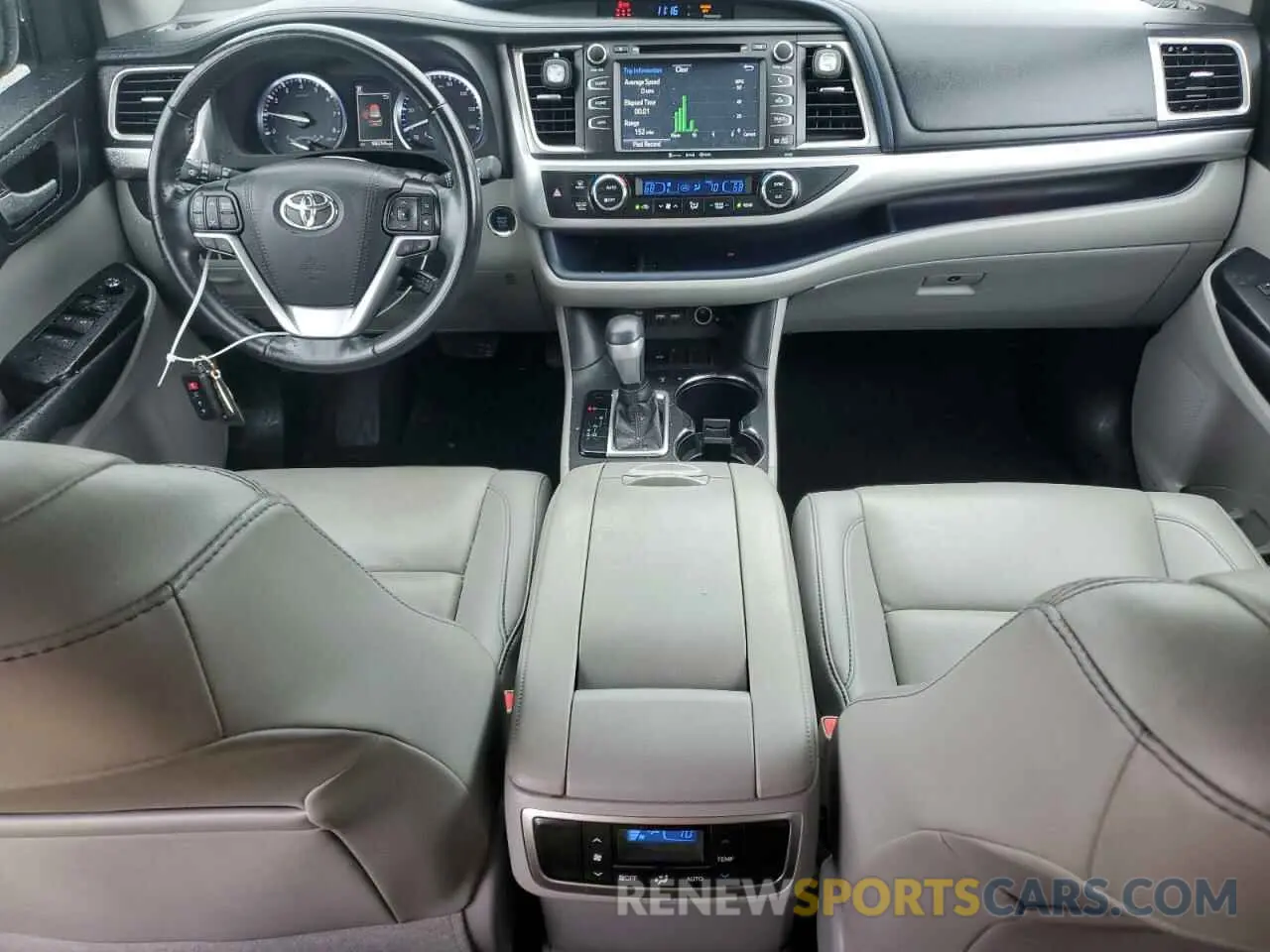 8 fotografías del automóvil dañado 5TDKZRFHXKS552573 TOYOTA HIGHLANDER 2019