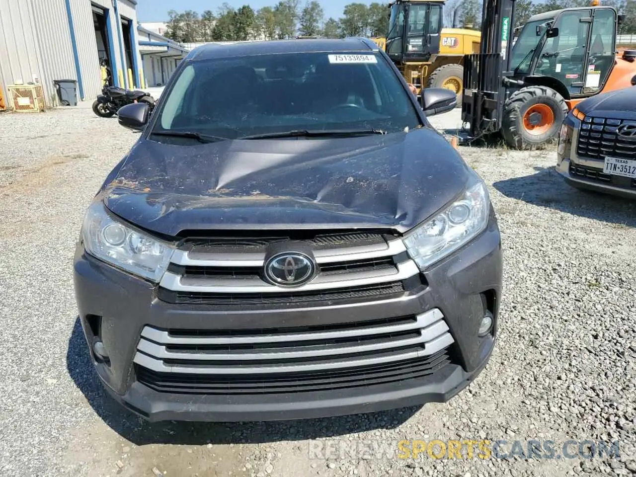5 fotografías del automóvil dañado 5TDKZRFHXKS555523 TOYOTA HIGHLANDER 2019