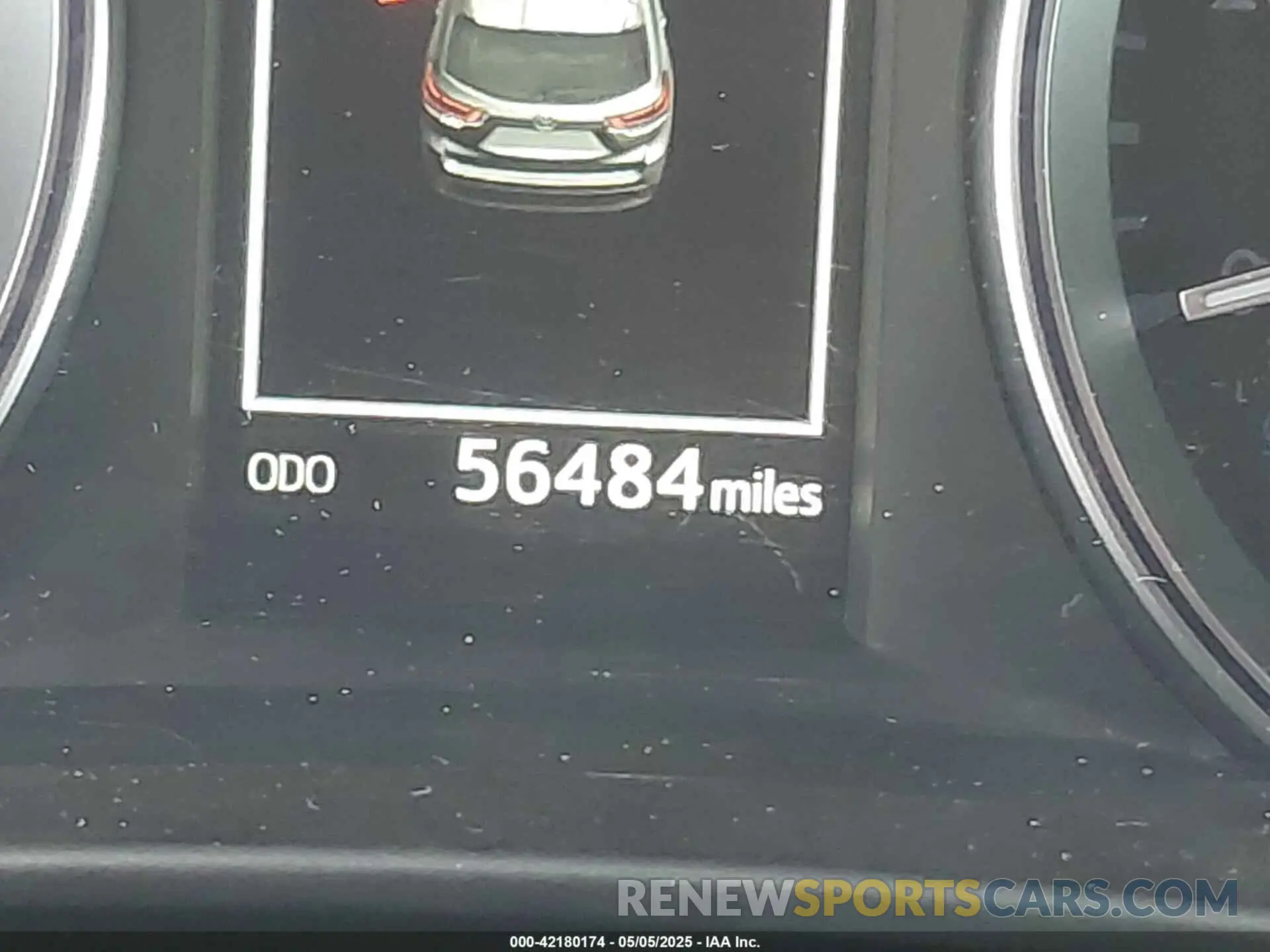 14 fotografías del automóvil dañado 5TDKZRFHXKS567882 TOYOTA HIGHLANDER 2019