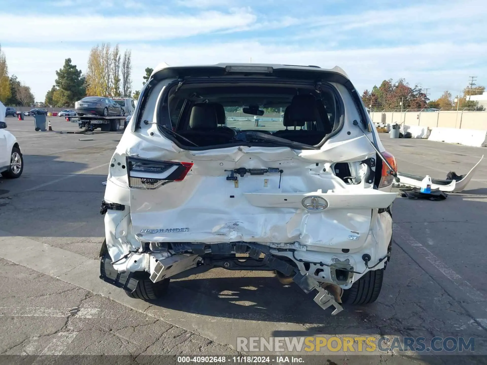 18 fotografías del automóvil dañado 5TDKZRFHXKS569373 TOYOTA HIGHLANDER 2019