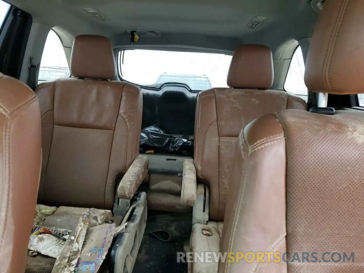 10 fotografías del automóvil dañado 5TDYZRFH0KS339304 TOYOTA HIGHLANDER 2019