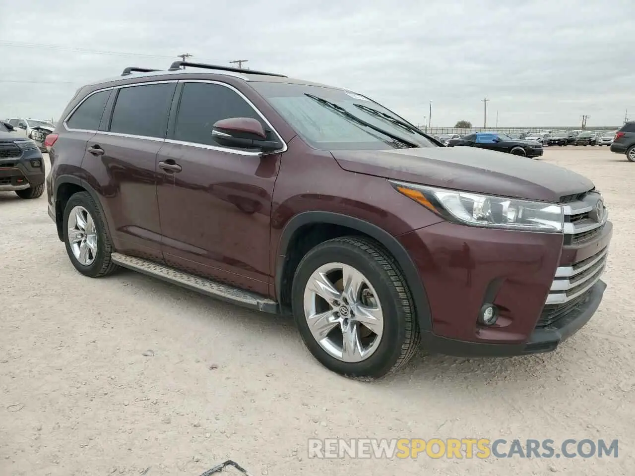 4 fotografías del automóvil dañado 5TDYZRFH0KS339304 TOYOTA HIGHLANDER 2019