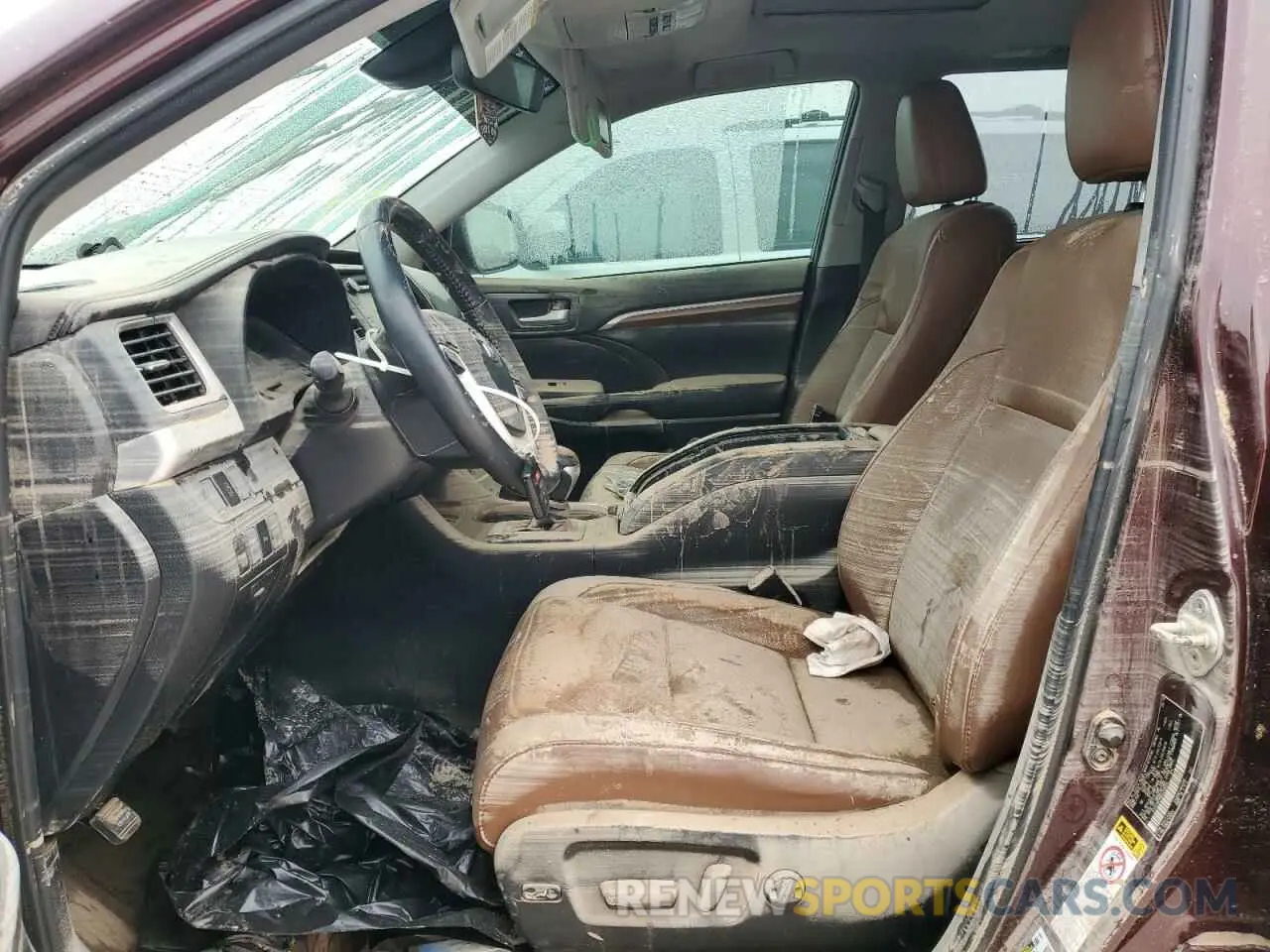 7 fotografías del automóvil dañado 5TDYZRFH0KS339304 TOYOTA HIGHLANDER 2019