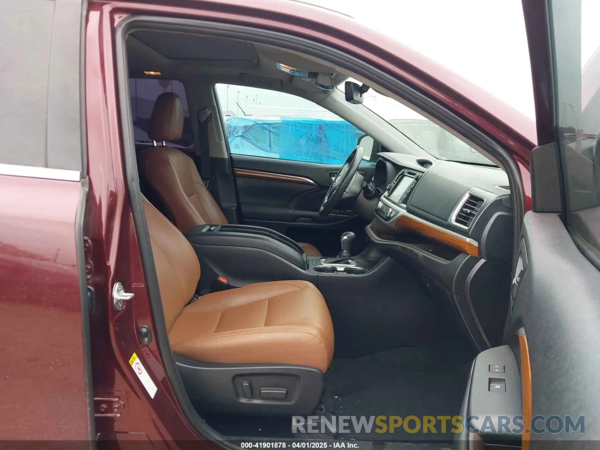 5 fotografías del automóvil dañado 5TDYZRFH1KS299928 TOYOTA HIGHLANDER 2019