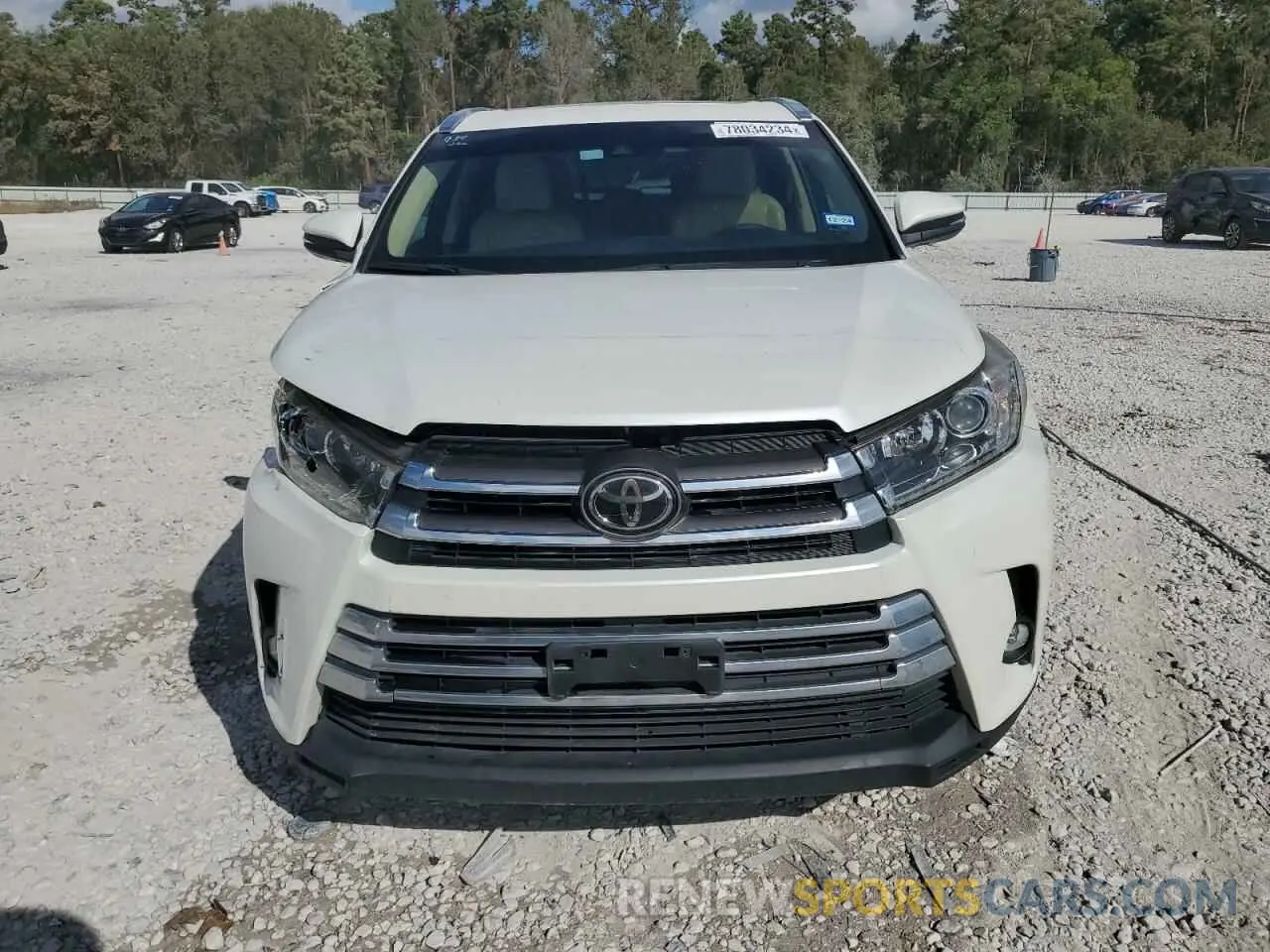 5 fotografías del automóvil dañado 5TDYZRFH2KS298318 TOYOTA HIGHLANDER 2019