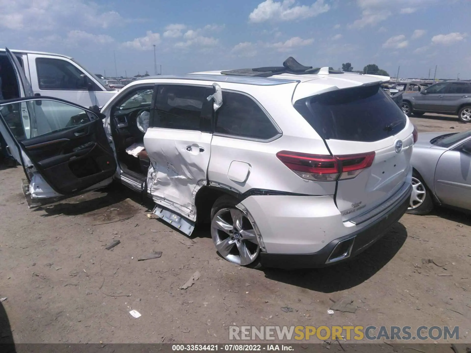 3 fotografías del automóvil dañado 5TDYZRFH3KS303817 TOYOTA HIGHLANDER 2019