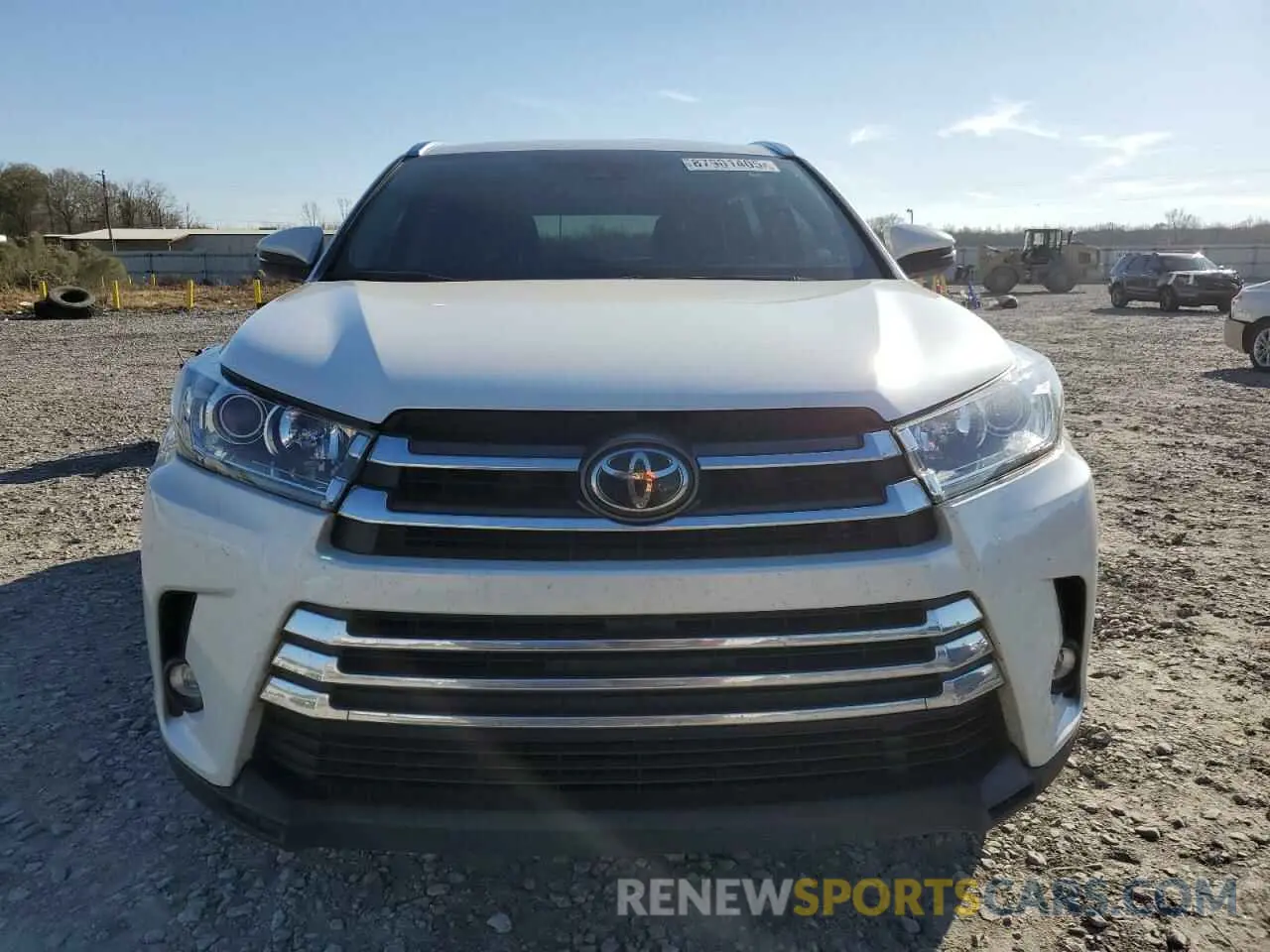 5 fotografías del automóvil dañado 5TDYZRFH4KS329505 TOYOTA HIGHLANDER 2019