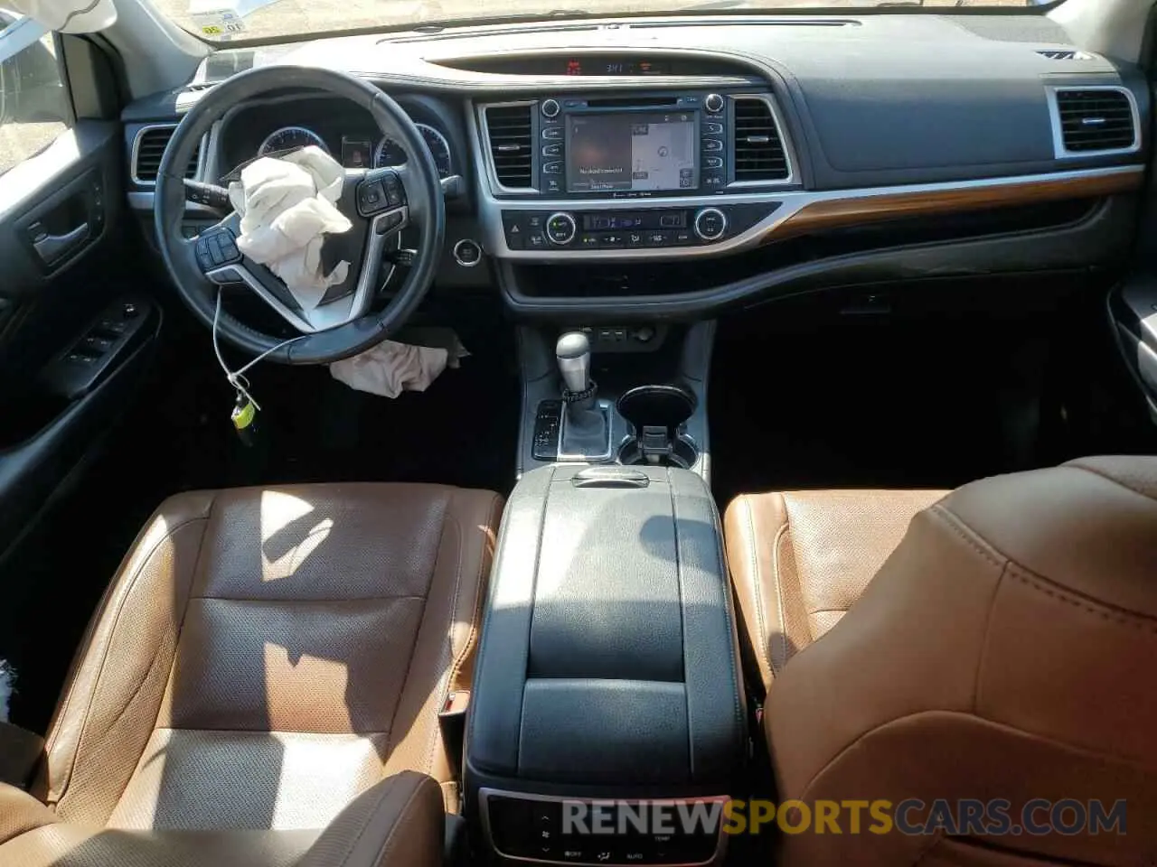8 fotografías del automóvil dañado 5TDYZRFH5KS332655 TOYOTA HIGHLANDER 2019