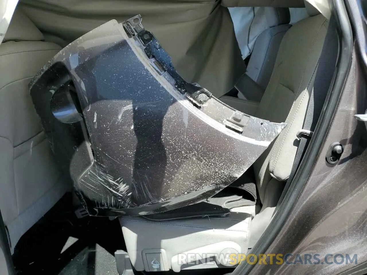 11 fotografías del automóvil dañado 5TDYZRFH6KS313807 TOYOTA HIGHLANDER 2019