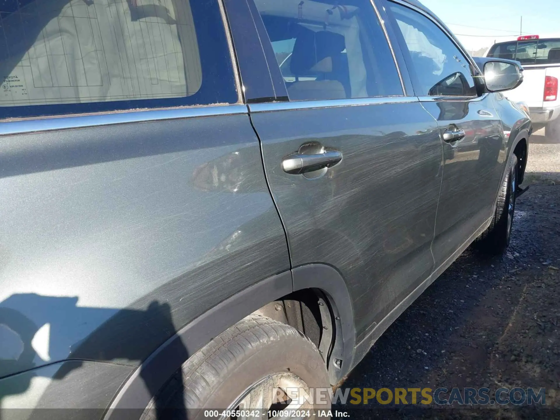 19 fotografías del automóvil dañado 5TDYZRFH7KS290800 TOYOTA HIGHLANDER 2019