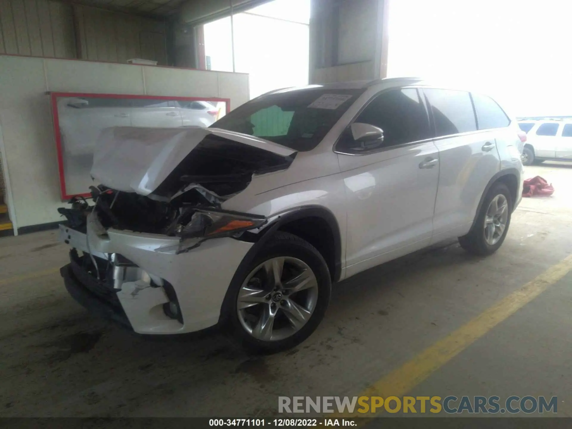 2 fotografías del automóvil dañado 5TDYZRFH7KS316893 TOYOTA HIGHLANDER 2019