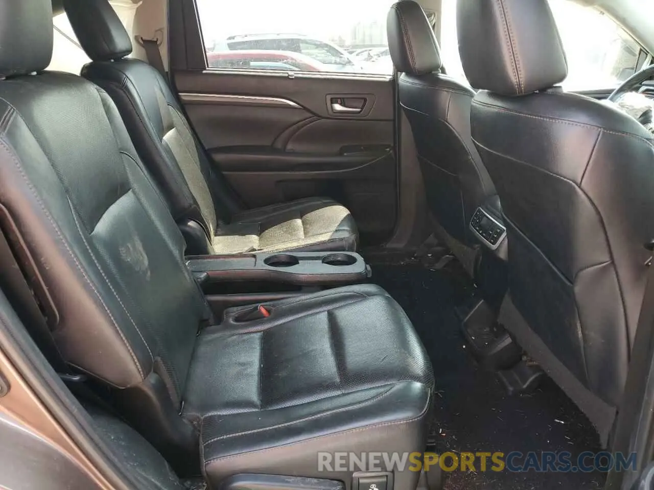 11 fotografías del automóvil dañado 5TDYZRFH7KS327358 TOYOTA HIGHLANDER 2019