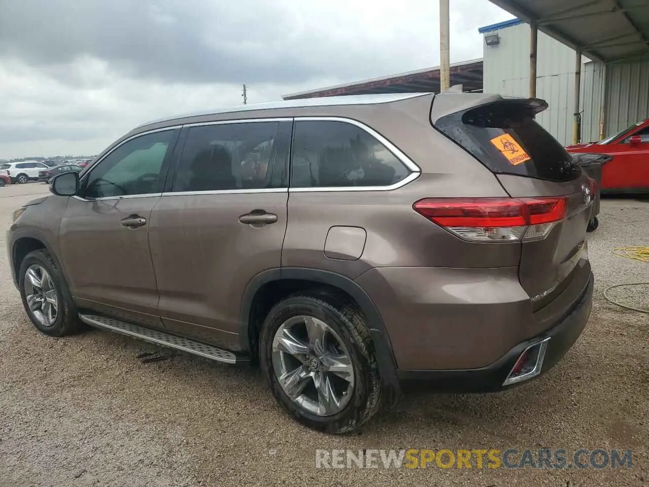 2 fotografías del automóvil dañado 5TDYZRFHXKS351525 TOYOTA HIGHLANDER 2019