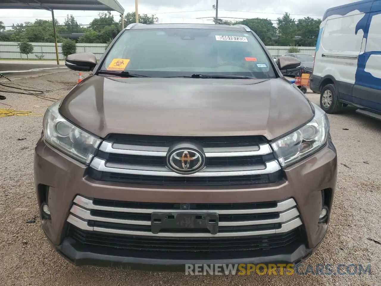 5 fotografías del automóvil dañado 5TDYZRFHXKS351525 TOYOTA HIGHLANDER 2019