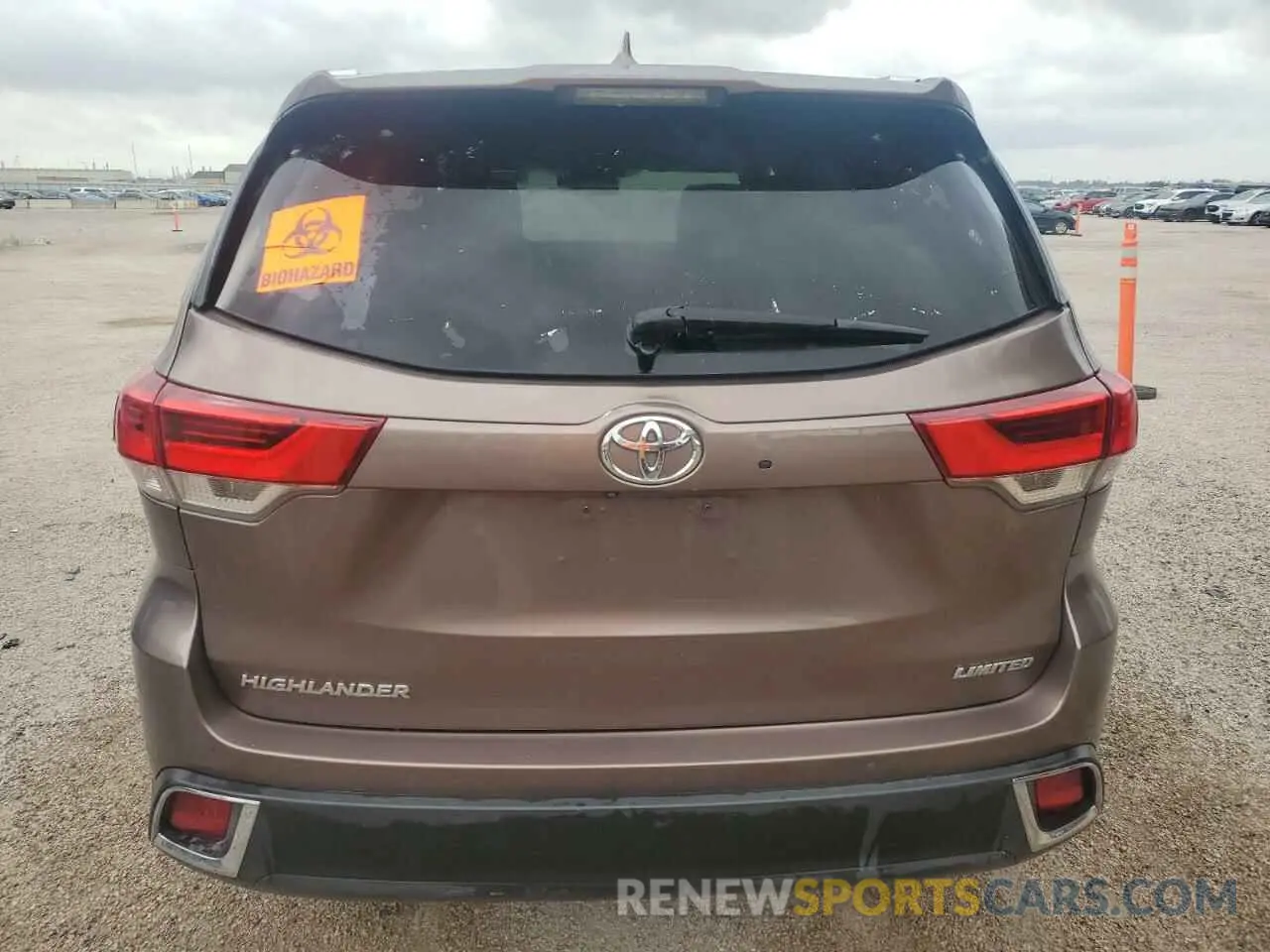 6 fotografías del automóvil dañado 5TDYZRFHXKS351525 TOYOTA HIGHLANDER 2019