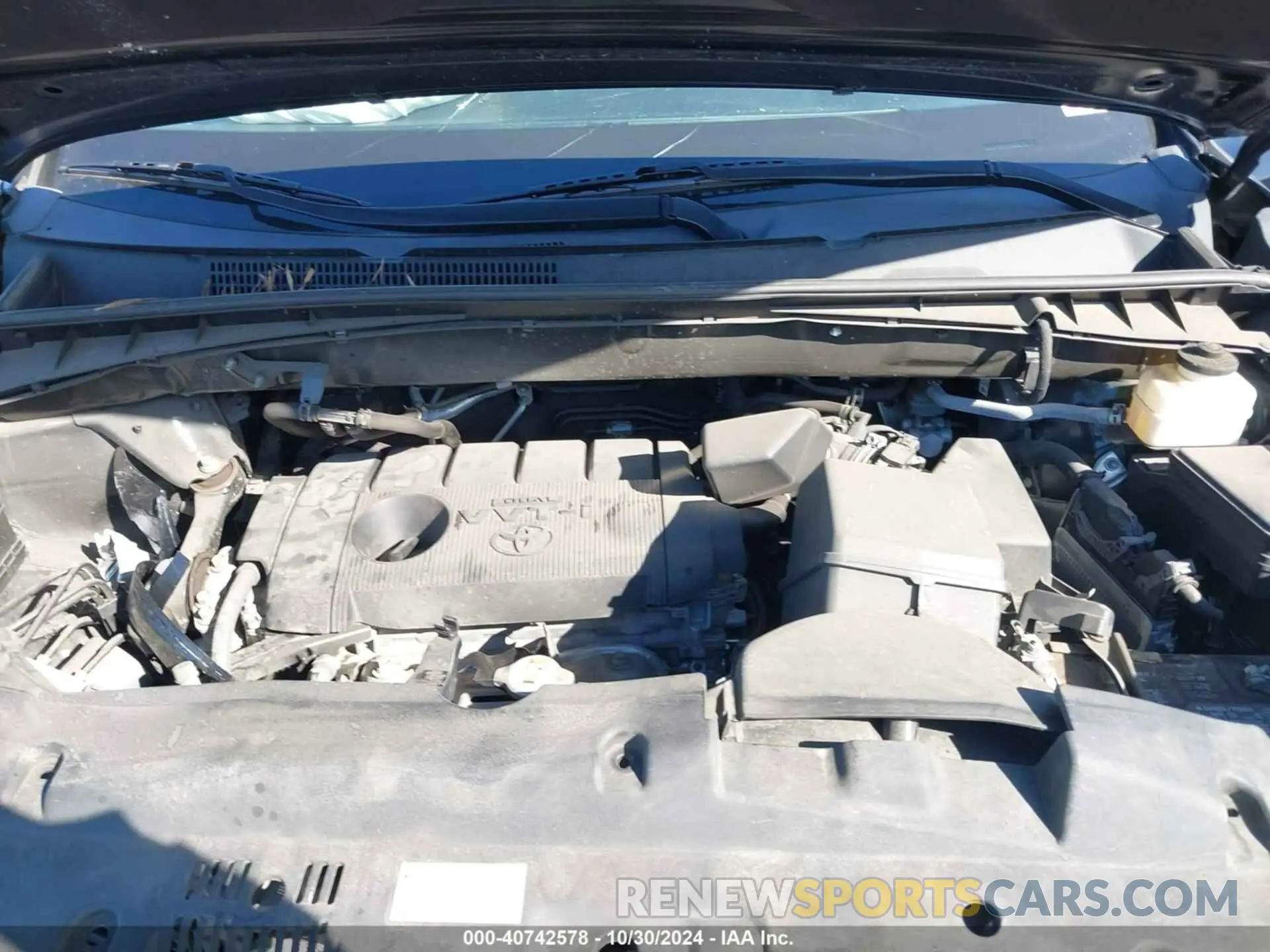 10 fotografías del automóvil dañado 5TDZARFH0KS057448 TOYOTA HIGHLANDER 2019