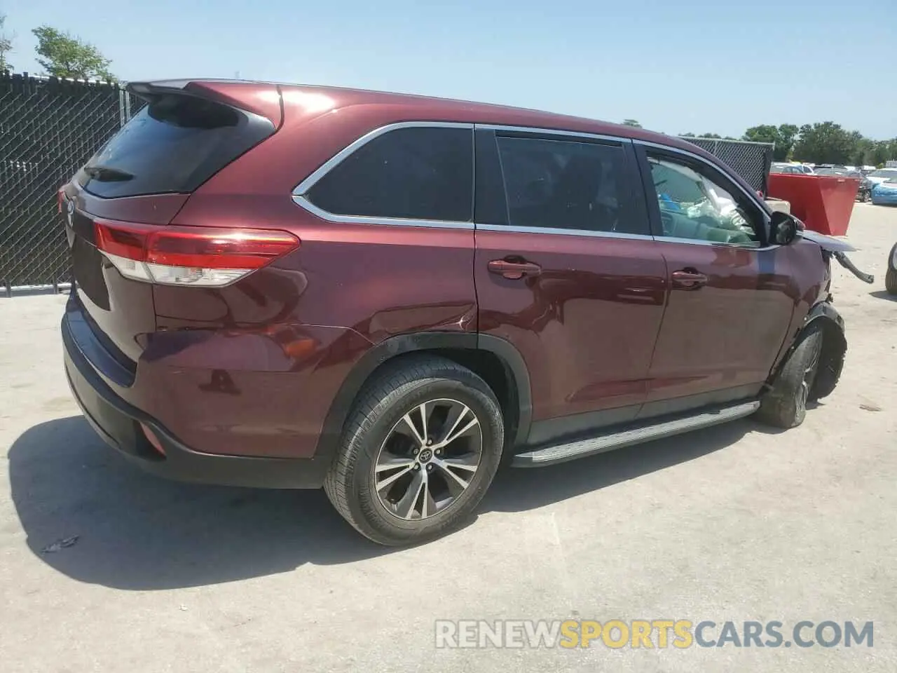3 fotografías del automóvil dañado 5TDZARFH1KS045731 TOYOTA HIGHLANDER 2019
