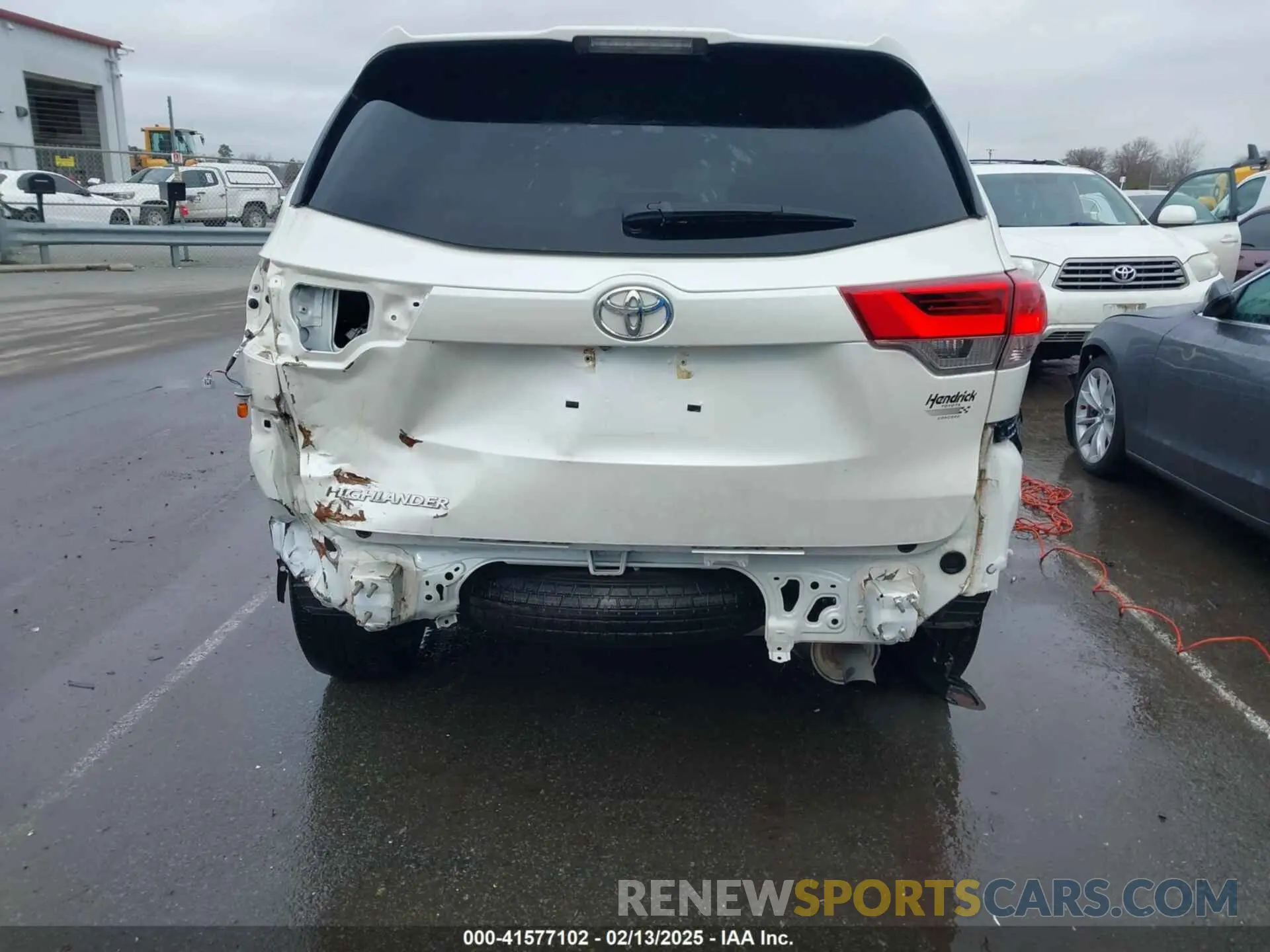 6 fotografías del automóvil dañado 5TDZARFH1KS055739 TOYOTA HIGHLANDER 2019