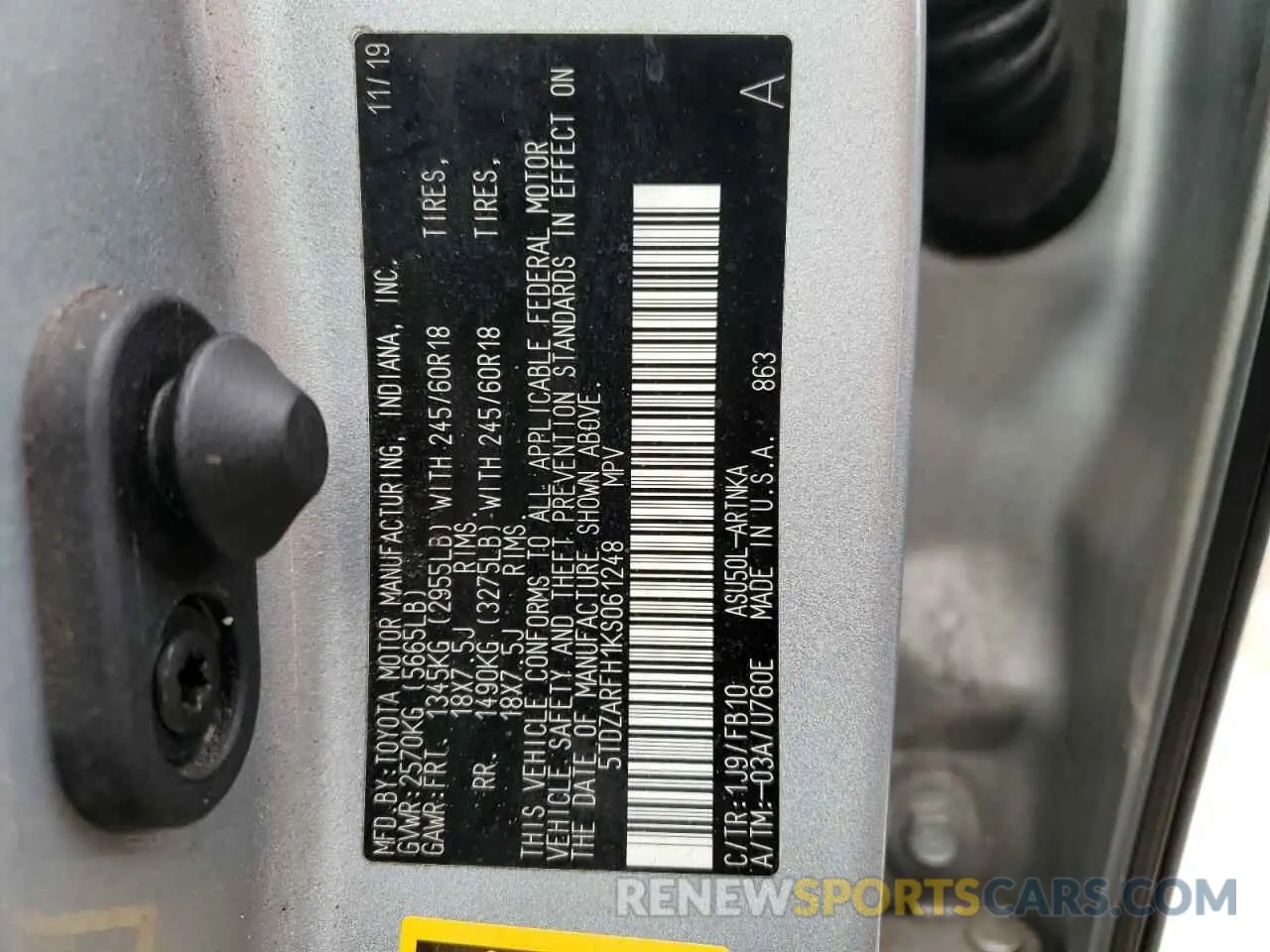 10 fotografías del automóvil dañado 5TDZARFH1KS061248 TOYOTA HIGHLANDER 2019