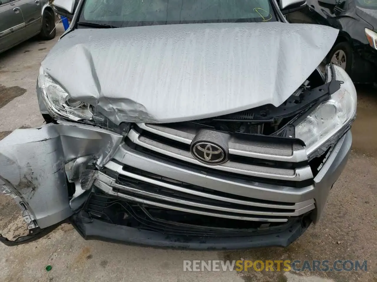 7 fotografías del automóvil dañado 5TDZARFH1KS061248 TOYOTA HIGHLANDER 2019