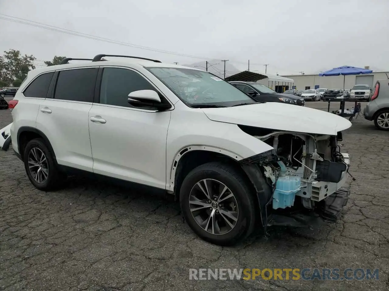 4 fotografías del automóvil dañado 5TDZARFH4KS044475 TOYOTA HIGHLANDER 2019
