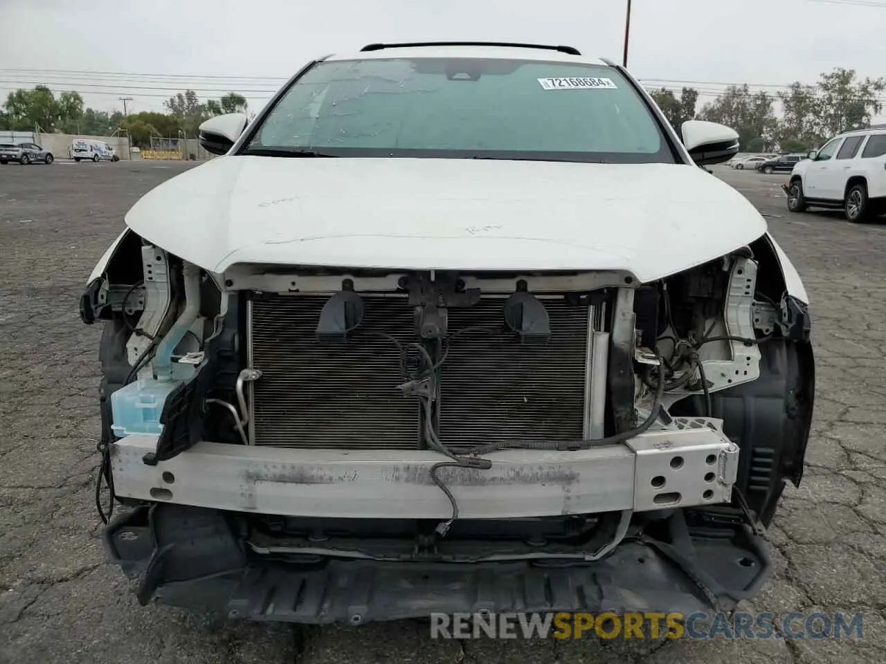 5 fotografías del automóvil dañado 5TDZARFH4KS044475 TOYOTA HIGHLANDER 2019