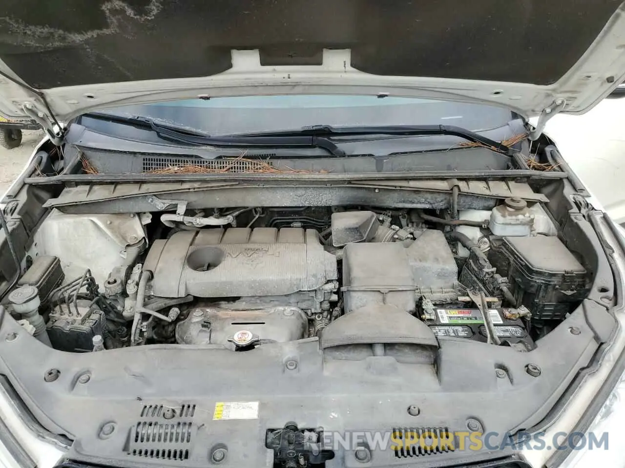 12 fotografías del automóvil dañado 5TDZARFH4KS054343 TOYOTA HIGHLANDER 2019